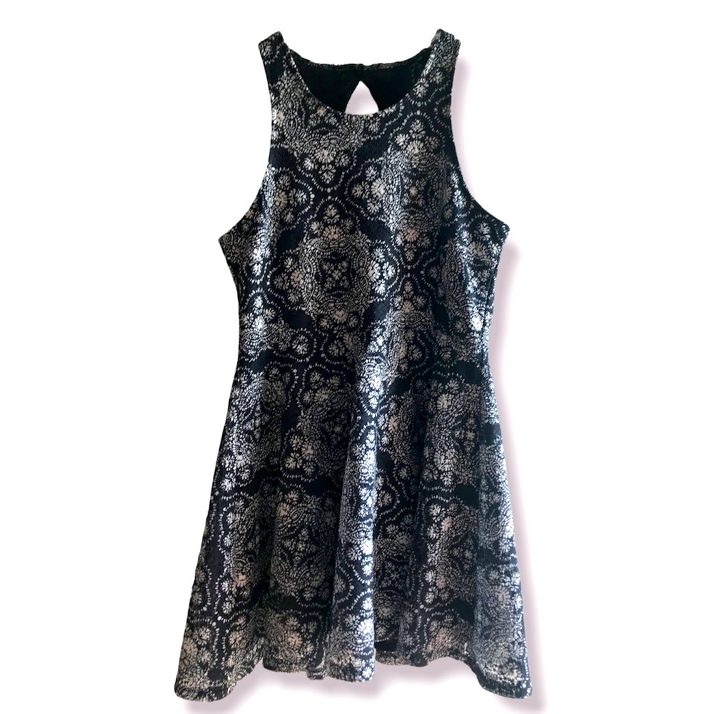 Aeropostale Black and White Sleeveless Fit & Flare Cutout Mini Dress